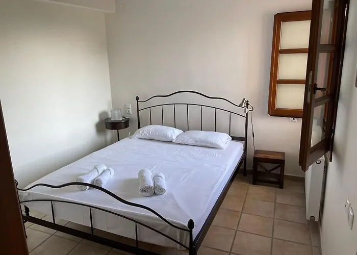 Amazing Seaside In The Location דירה