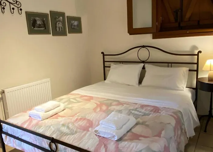 Amazing Seaside In The Location דירה