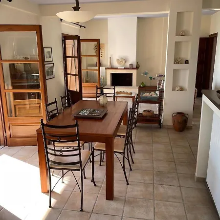 Amazing Seaside In The Location Апартаменты *